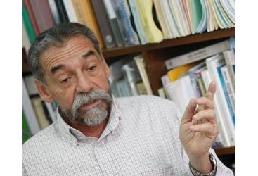 Fernando José Menéndez González